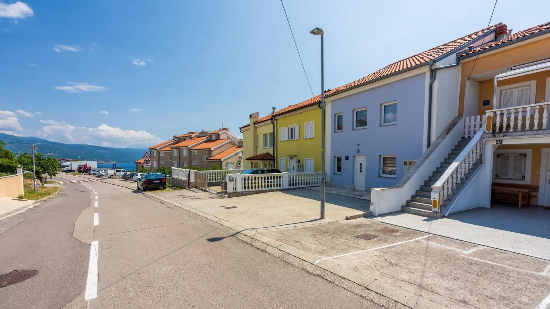 Apartment In Novi Vinodolski 39370